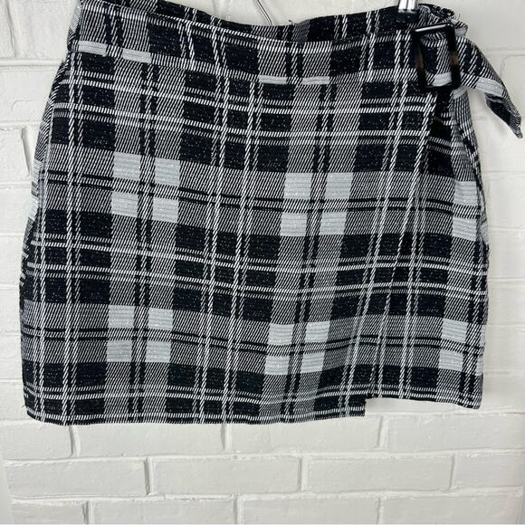 JustFab Black Plaid Knit Wrap Skirt Size XXL - Picture 6 of 10